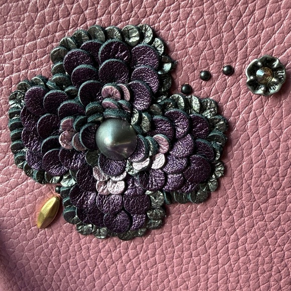🌸❤️🌸 COACH PINK WRISTLET WITH FLORAL EMBELLISHMENT 🌸❤️🌸 - Picture 7 of 16